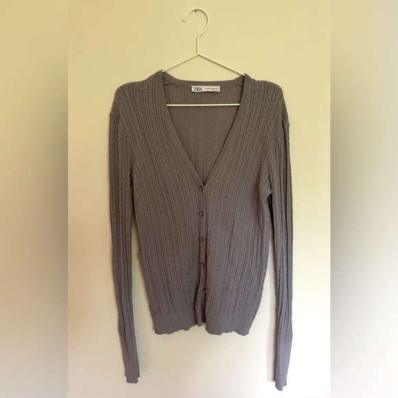 Zara Jewel Button Cable-knit Cardigan - Picture 3 of 12
